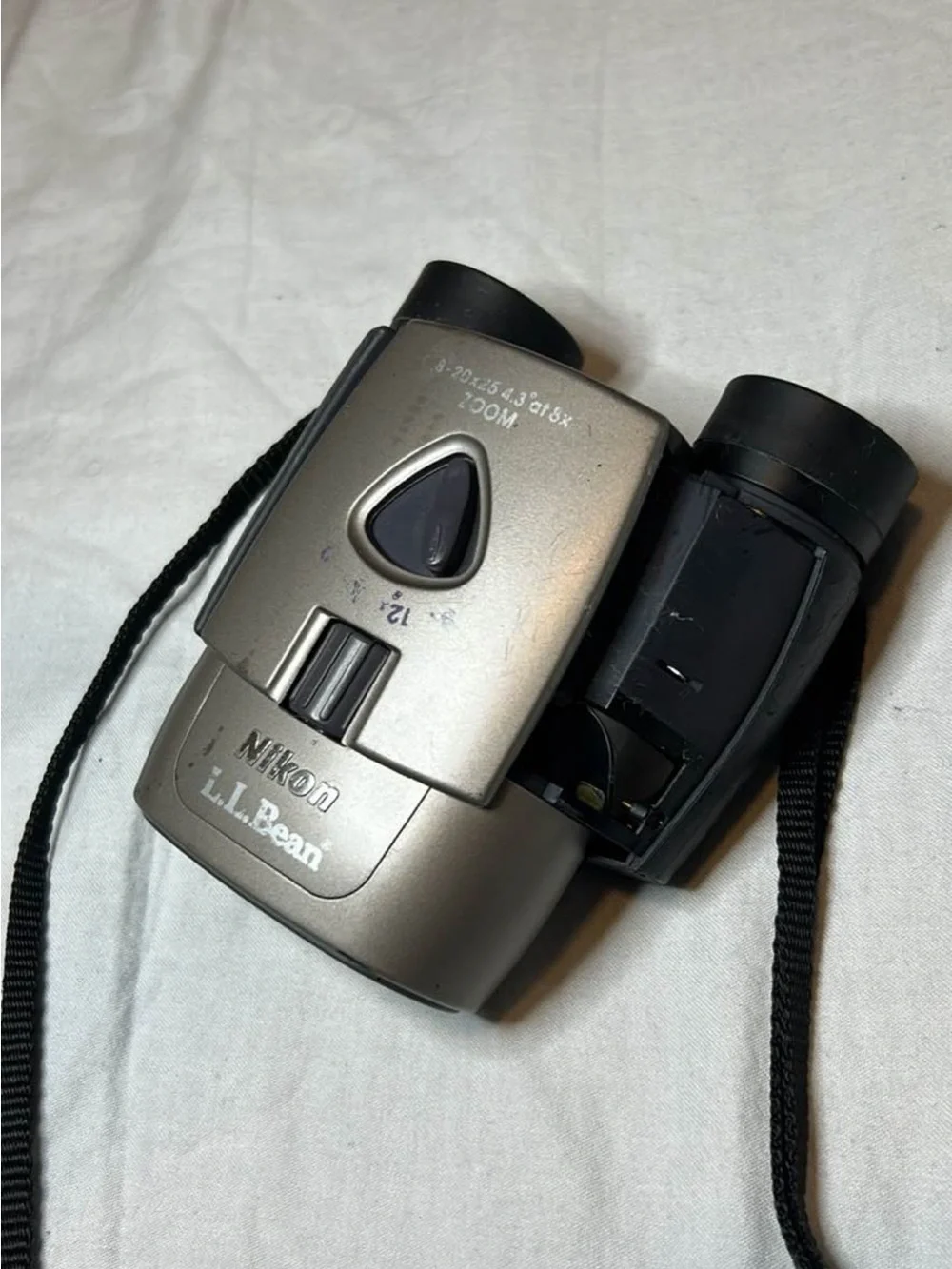 Rare Vintage Nikon L.L Bean Zoom 8-20x25 4.3 Degrees At 8x Mini Binoculars